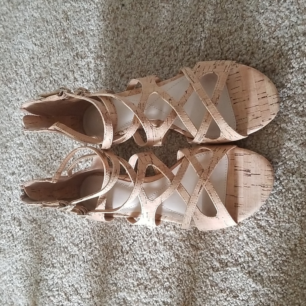 Isola Natural Esmerilda Leather Sandal Size 6.5 M NWOT